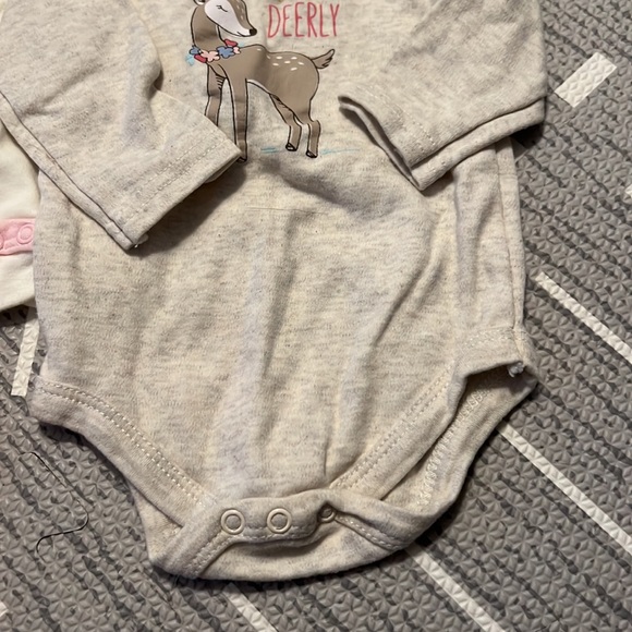 HB longsleeve onsies x3- US 0-3 - Picture 3 of 10